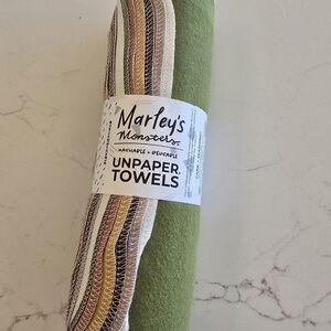 Reusable Unpaper Towels with Green and Striped Design